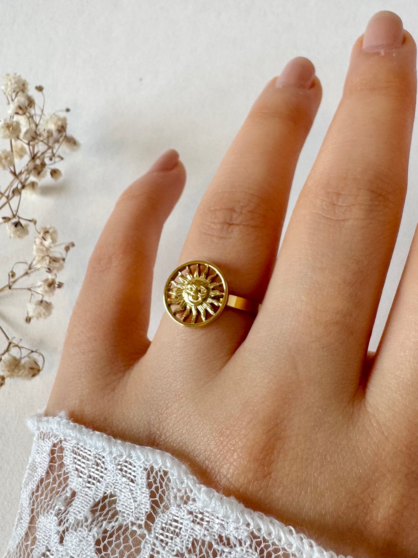 Helia 18K gold-plated adjustable ring
