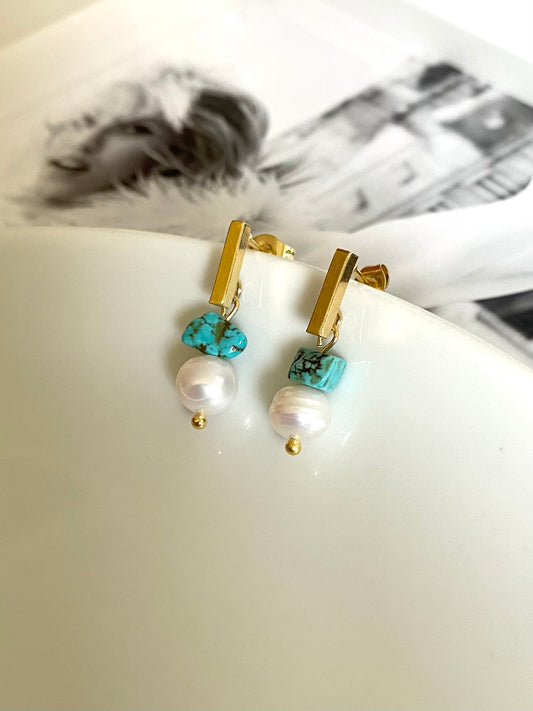 Livia Stud Earrings